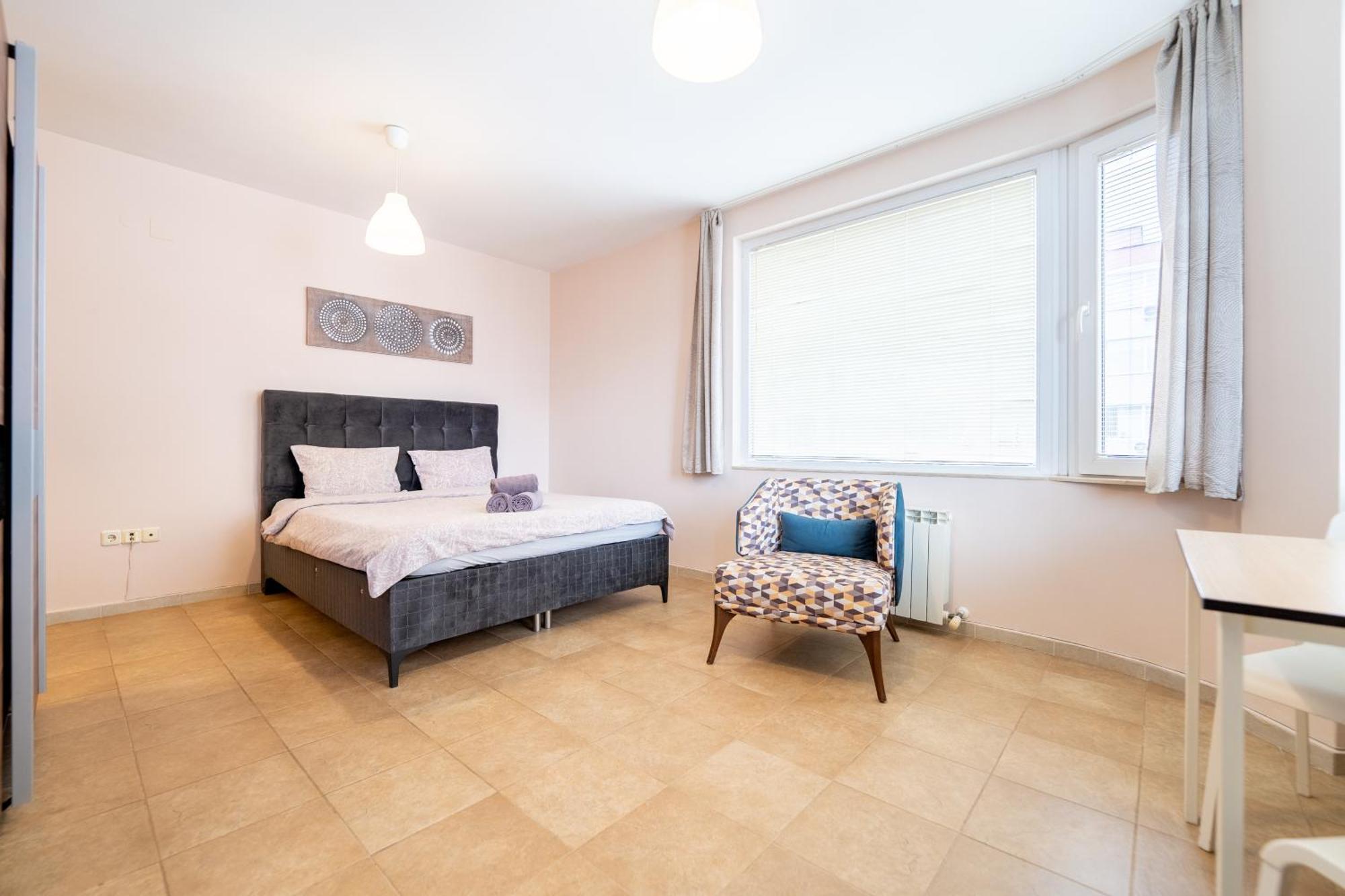Lovely Apartment In Studentski Grad Sofia Exterior photo